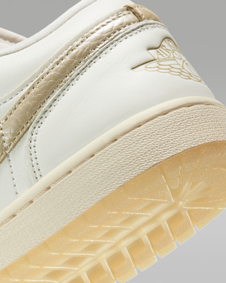 Air Jordan 1 Low SE Women's Shoes. Nike CA